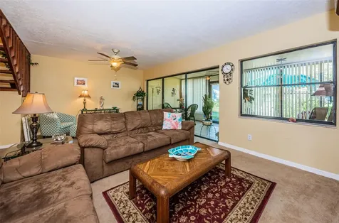325 Woods Landing Trail Oldsmar FL 34677
