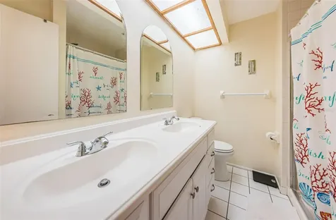 325 Woods Landing Trail Oldsmar FL 34677