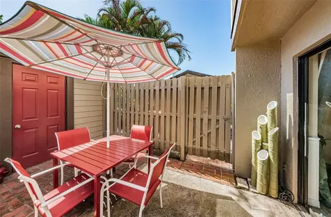 325 Woods Landing Trail Oldsmar FL 34677