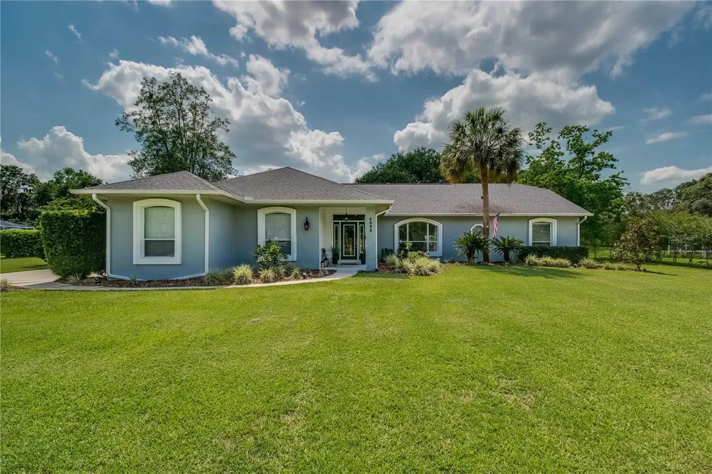 4898 NW 76th Court Ocala FL 34482