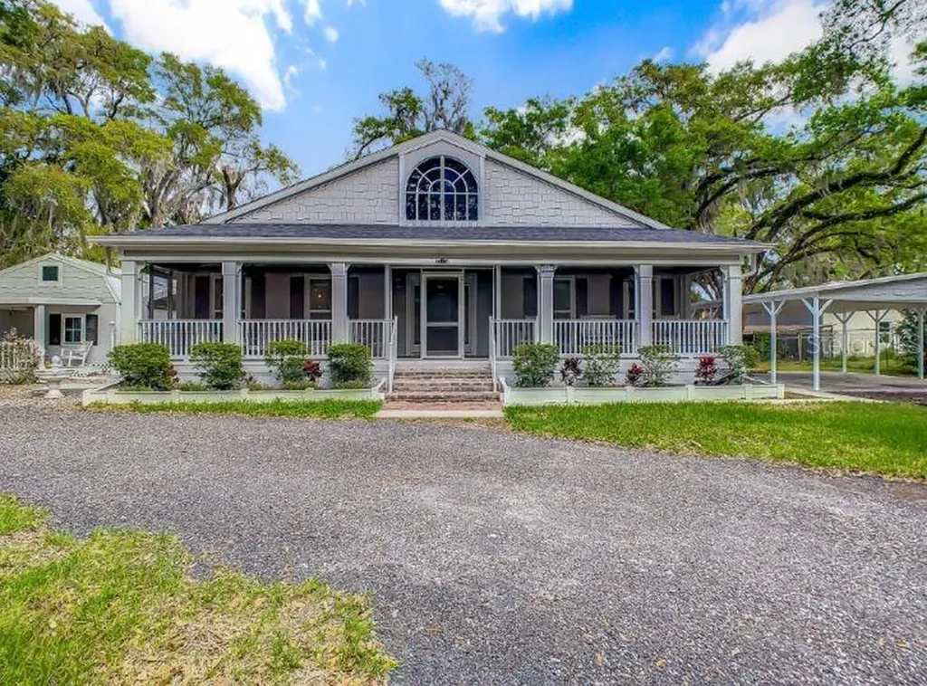 3335 S Mellonville Avenue Sanford FL 32773