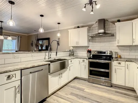 3335 S Mellonville Avenue Sanford FL 32773
