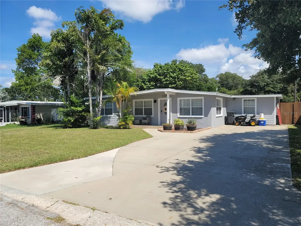5205 55th Avenue N St Petersburg FL 33709