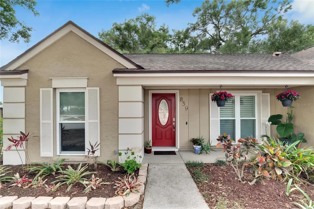 839 Sunridge Point Drive Seffner FL 33584