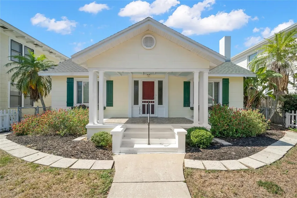 1026 18th Avenue N St Petersburg FL 33704