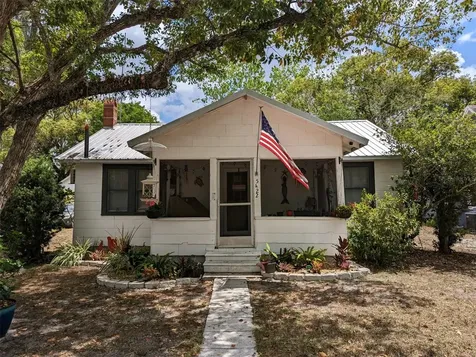5422 8th Street Zephyrhills FL 33542