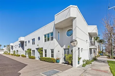 31 16th Street S St Petersburg FL 33705