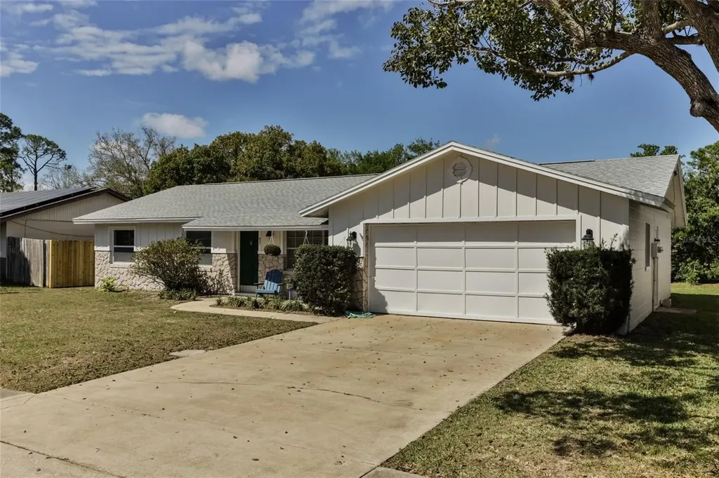 97 Woodlake Drive Port Orange FL 32129
