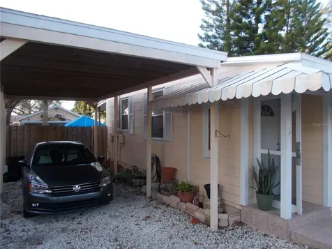 4158 County Road 16 St Petersburg FL 33709