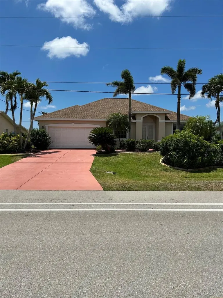 532 Archer Parkway W Cape Coral FL 33904