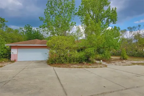 10413 N Pawnee Avenue Tampa FL 33617
