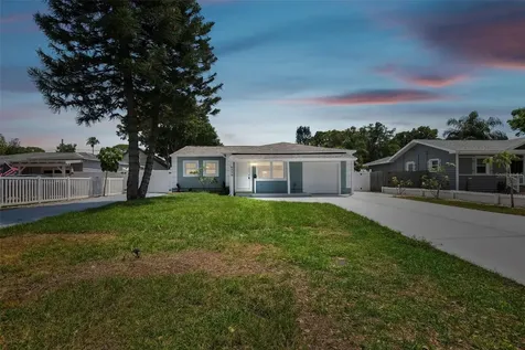 6334 9th Avenue N St Petersburg FL 33710