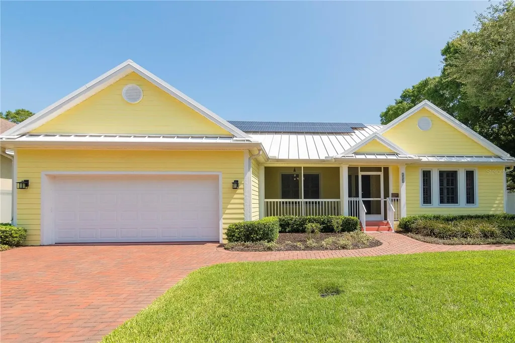 119 47th Avenue N St Petersburg FL 33703