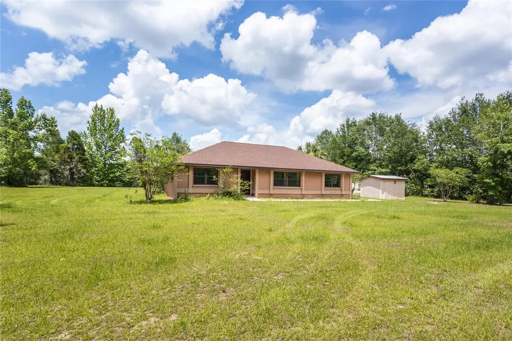 10710 NW 199th Avenue Alachua FL 32615