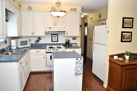 3271 36th Street N St Petersburg FL 33713