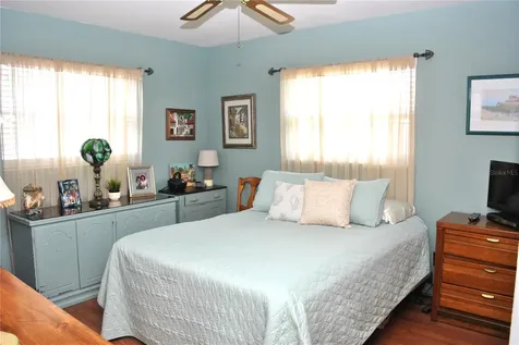 3271 36th Street N St Petersburg FL 33713