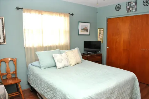 3271 36th Street N St Petersburg FL 33713