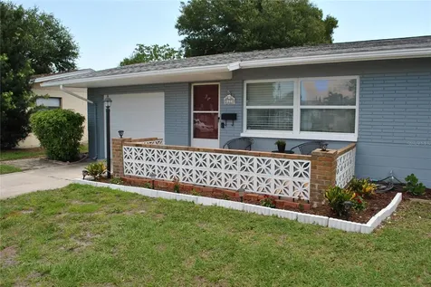 3271 36th Street N St Petersburg FL 33713