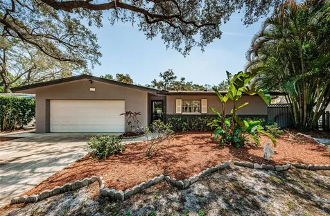 1330 Parkview Lane Largo FL 33770