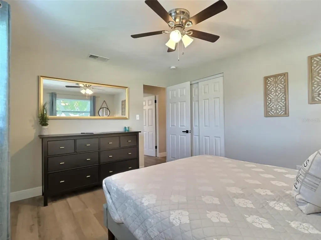 4658 Maceachen Boulevard Sarasota FL 34233