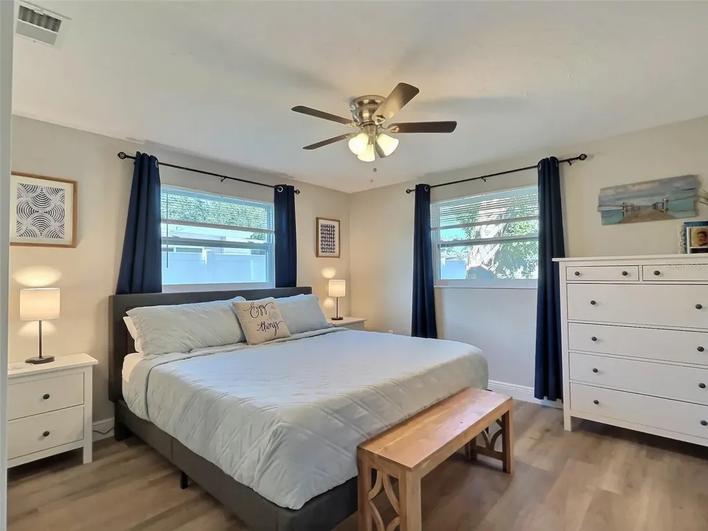4658 Maceachen Boulevard Sarasota FL 34233