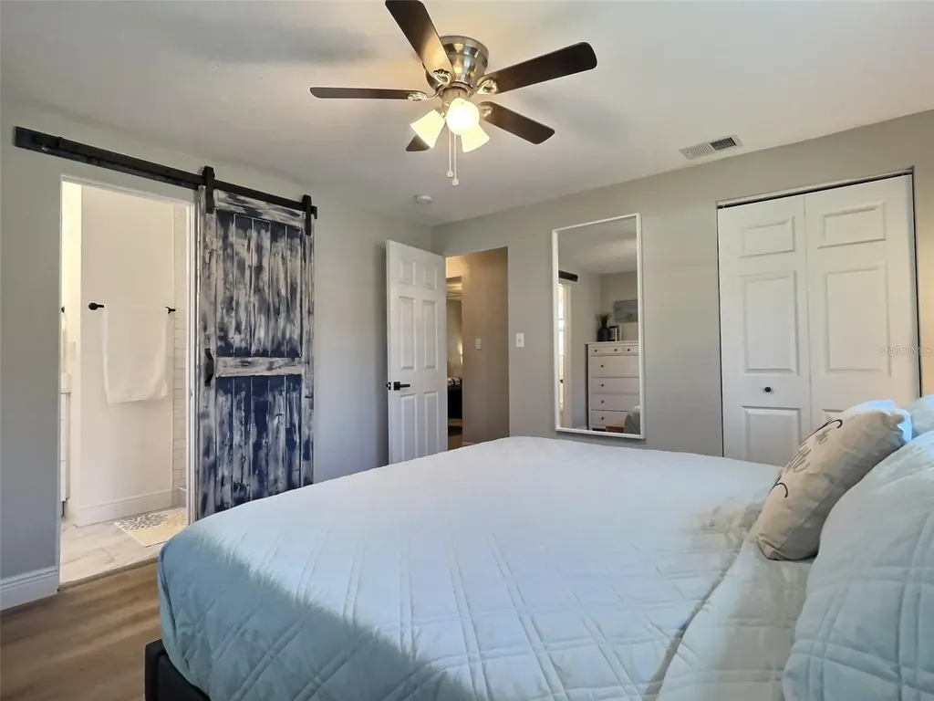 4658 Maceachen Boulevard Sarasota FL 34233
