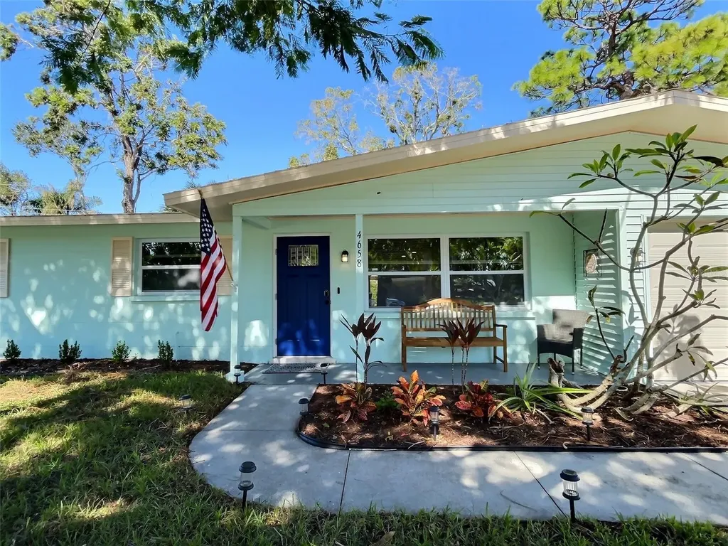 4658 Maceachen Boulevard Sarasota FL 34233