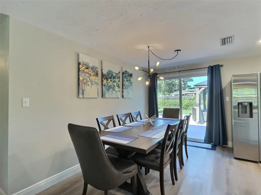 4658 Maceachen Boulevard Sarasota FL 34233