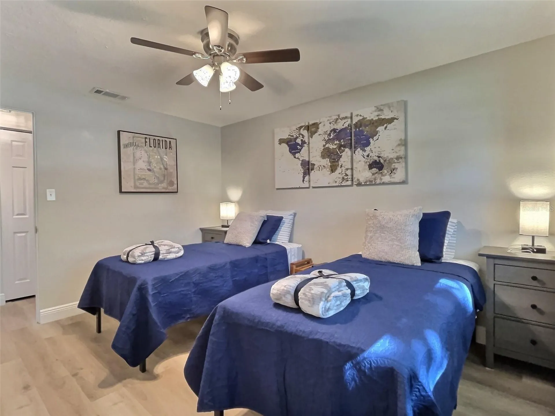 4658 Maceachen Boulevard Sarasota FL 34233
