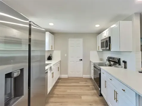 4658 Maceachen Boulevard Sarasota FL 34233