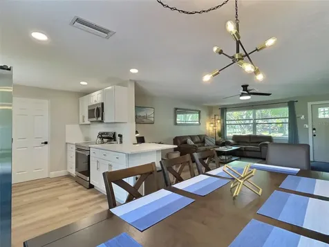4658 Maceachen Boulevard Sarasota FL 34233