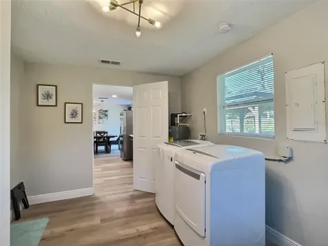 4658 Maceachen Boulevard Sarasota FL 34233