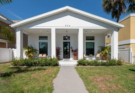 536 15th Street N St Petersburg FL 33705