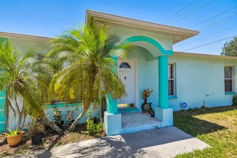5124 N Gomez Avenue Tampa FL 33614