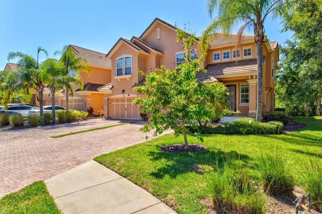 8224 Villa Grande Court Sarasota FL 34243