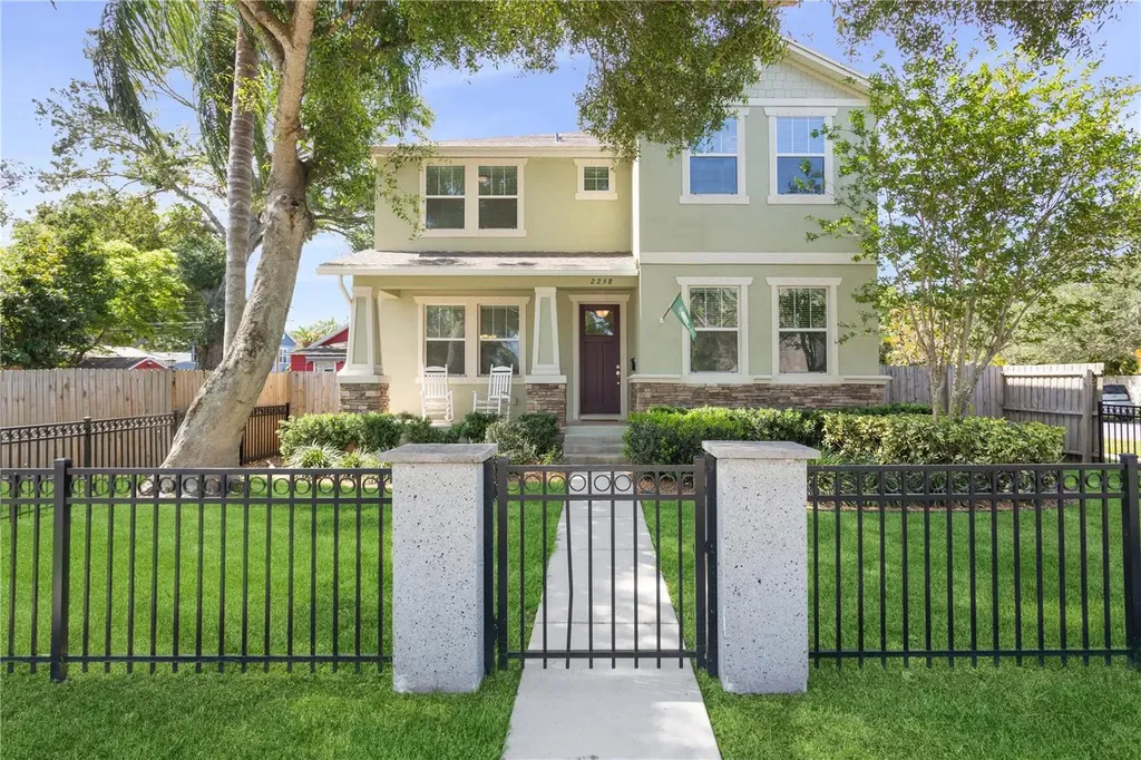 2258 9th Avenue N St Petersburg FL 33713