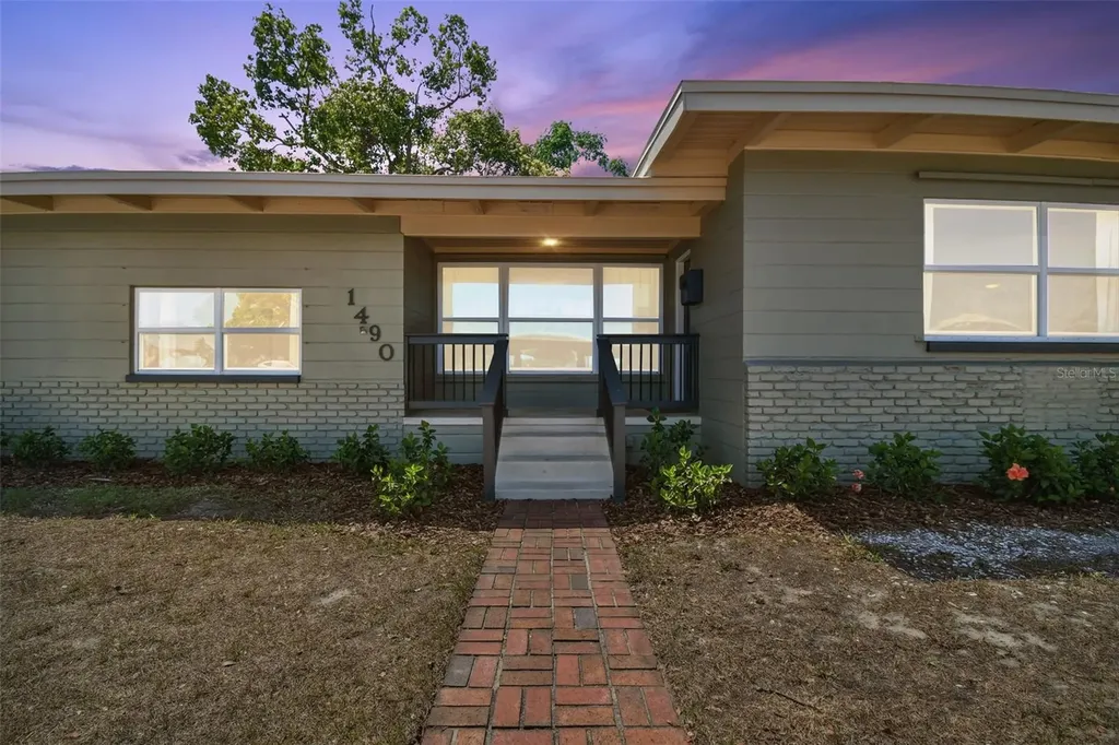 1490 47th Street N St Petersburg FL 33713