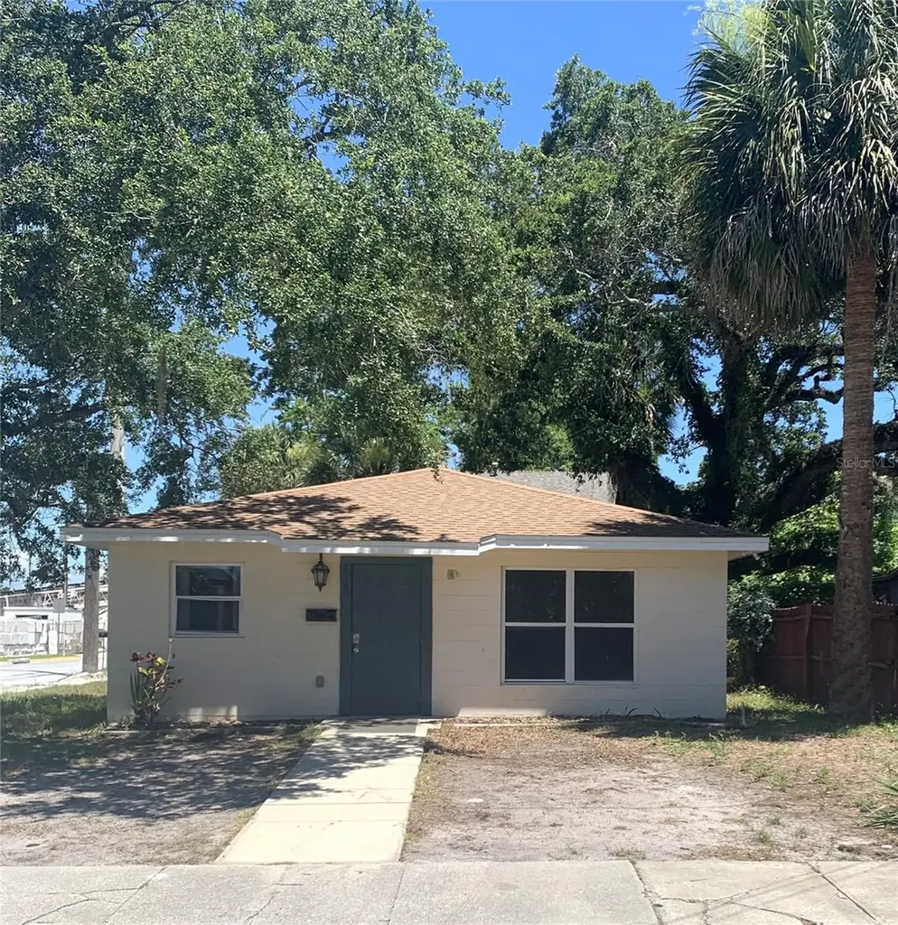 348 San Juan Avenue Daytona Beach FL 32114