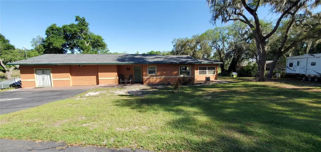 9950 SE 110th Street Road Belleview FL 34420