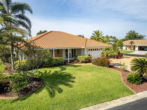1914 Pebble Beach Court Venice FL 34293