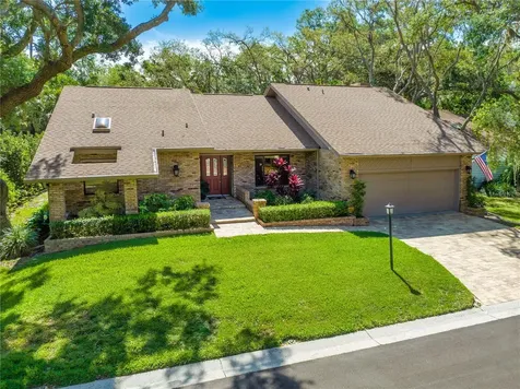 819 Hampton Wood Court Sarasota FL 34232