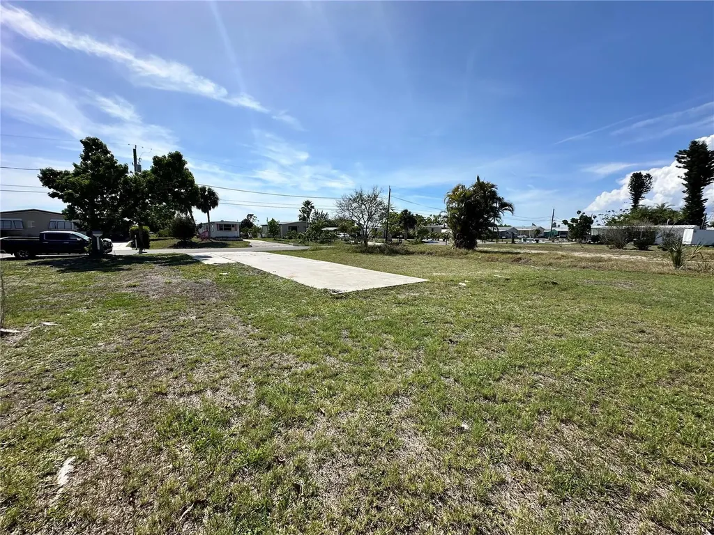 1427 Seagull Drive Englewood FL 34224