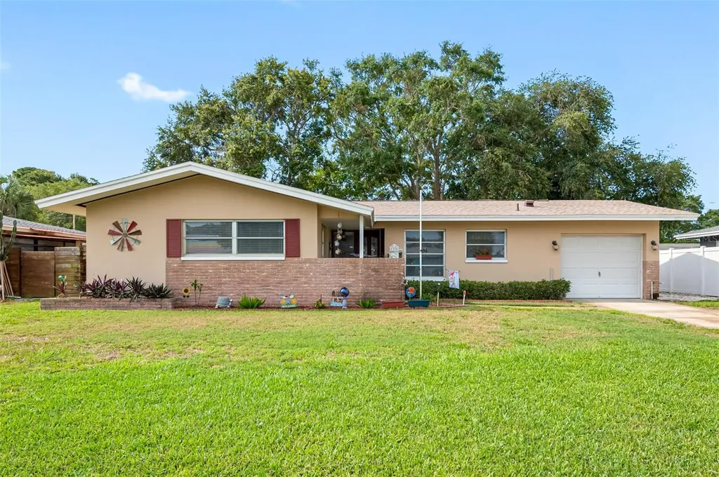 1328 62nd Terrace S St Petersburg FL 33705