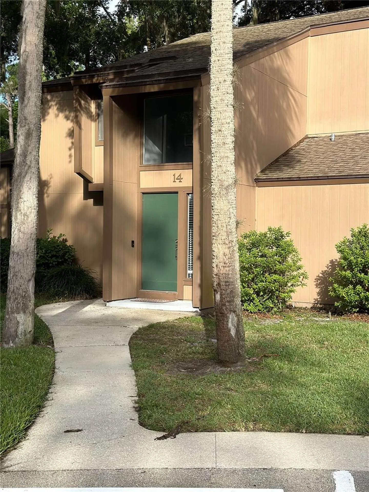 14 Mid Pines Circle Palm Coast FL 32137