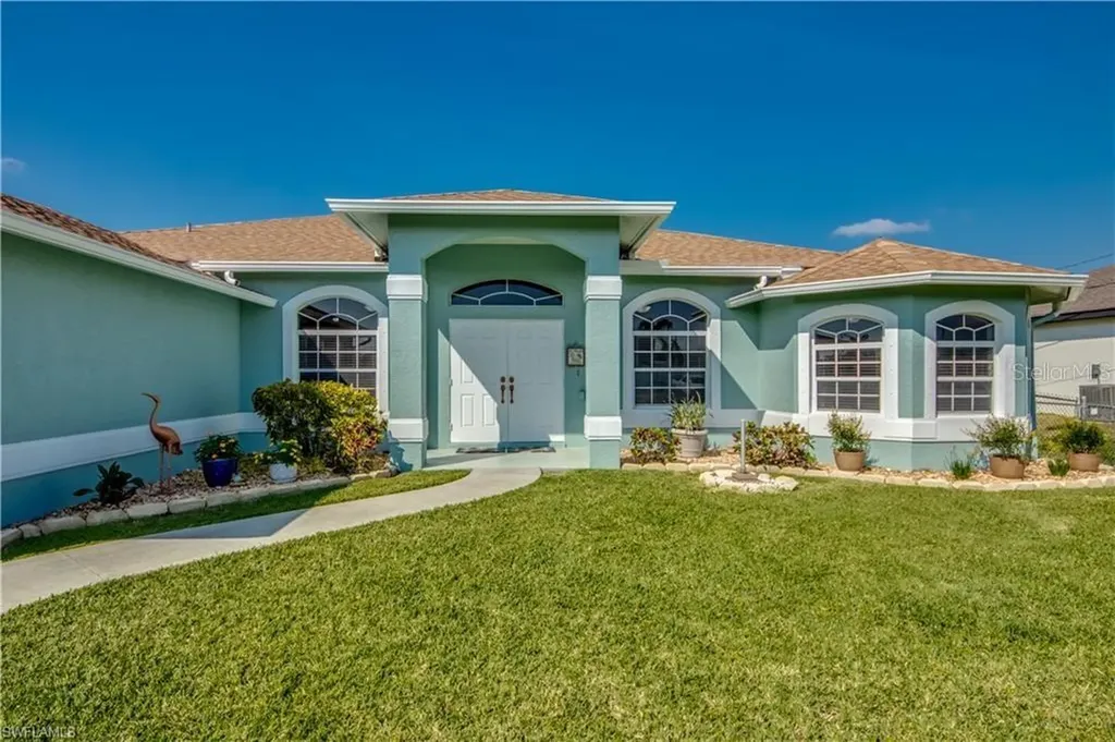 930 NW 6th Place Cape Coral FL 33993