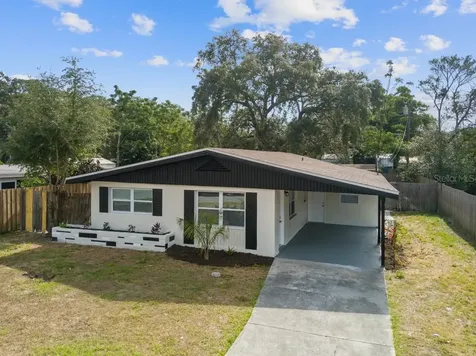 1852 Hacienda Way Holiday FL 34690