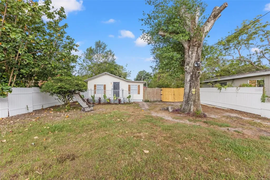 3613 E Frierson Avenue Tampa FL 33610