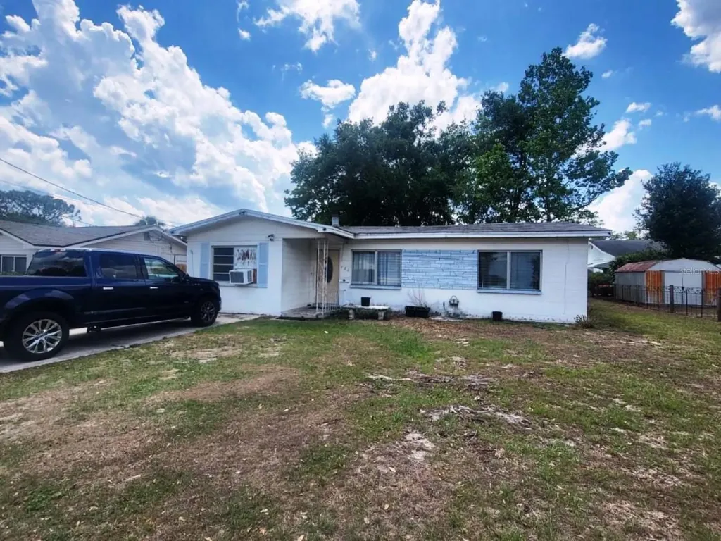 722 S 1st Street Lake Wales FL 33853