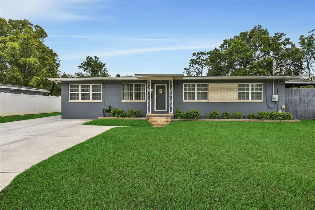 6853 Merrill Road Jacksonville FL 32277