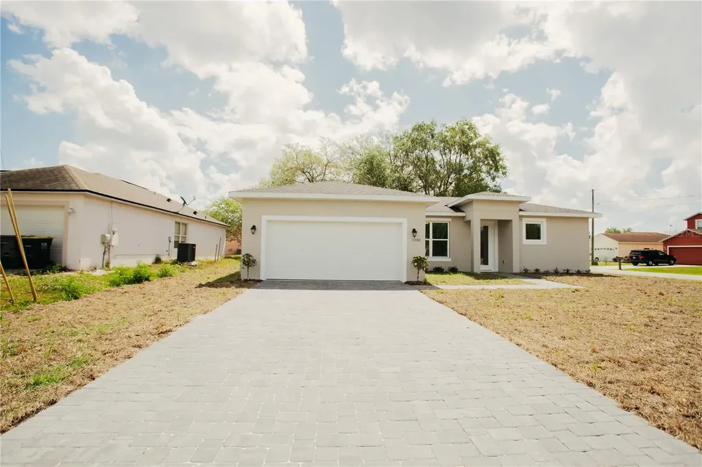 867 Franconville Court Kissimmee FL 34759